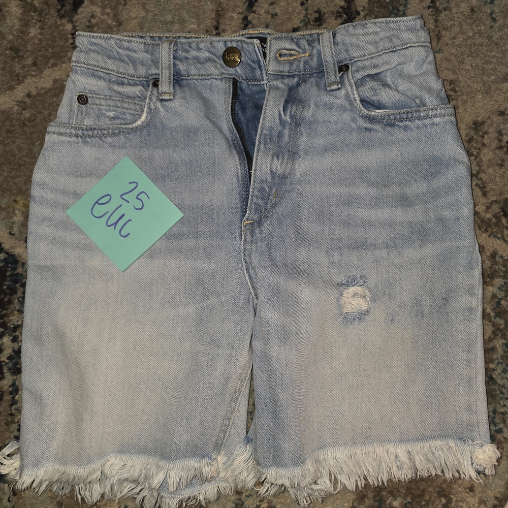 Frayed Hem Light Blue Denim Shorts